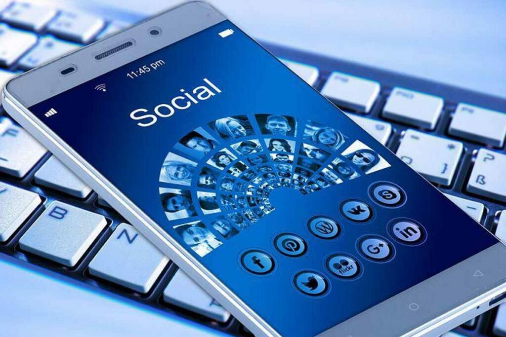 Social Network for Newbies