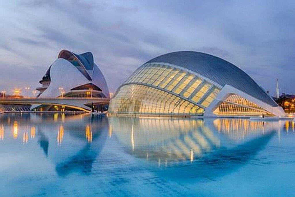 Estate Agent Buying A Property In Spain