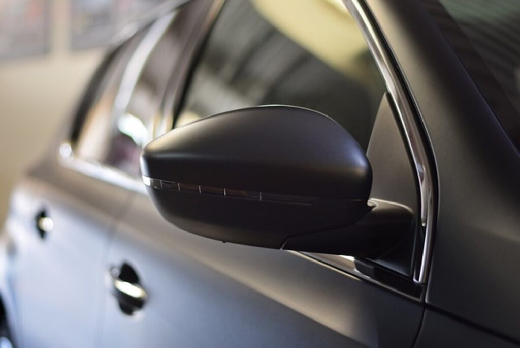 Apply Car Vinyl Graphics