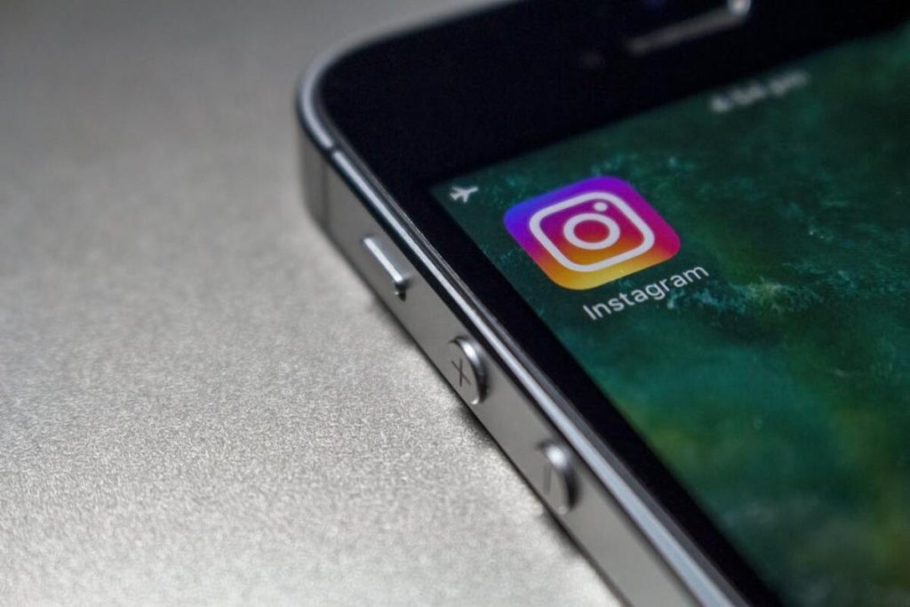 How to Hide Music Sticker on Instagram Story