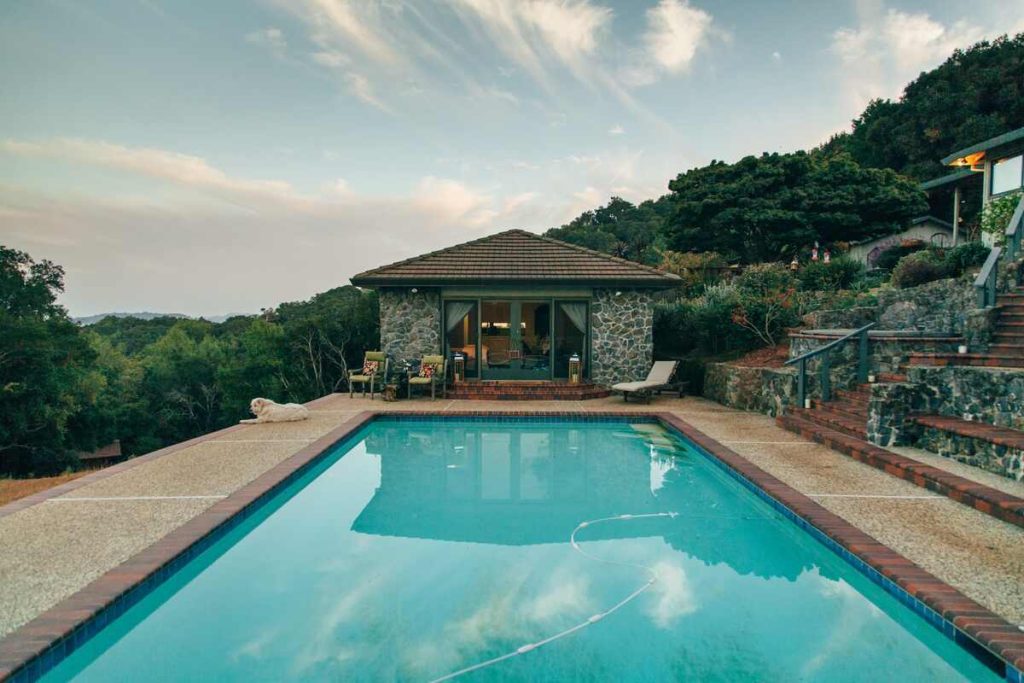 automatic pool covers